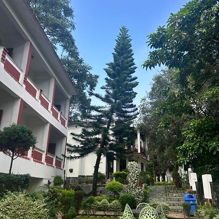Hotel Maya Regency Bhimtal Exterior photo